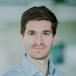 Dr. Toby Ferenczi 